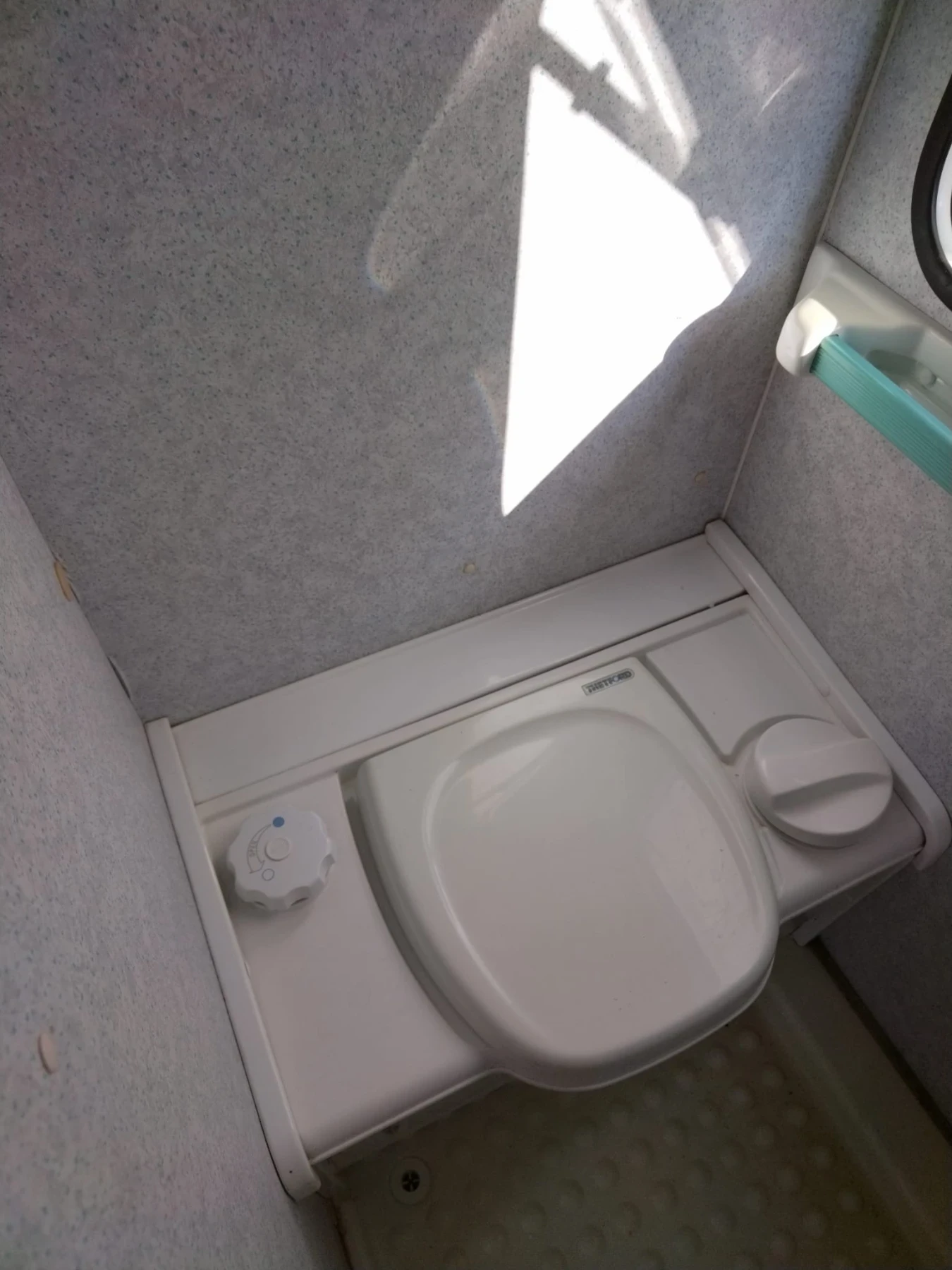 �������� Caravelair Bamba | Mobile.bg � ����������� 12