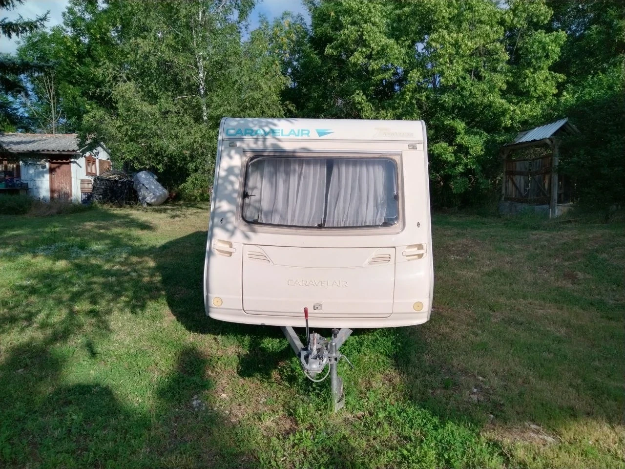 Каравана Caravelair Bamba, снимка 2 - Каравани и кемпери - 54966418