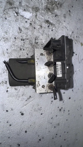  Спирачна помпа ABS за Honda Fr-v 2007, снимка 2