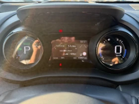 Toyota Yaris GR Sport Hybrid, 41.000 км, 1 собственик , снимка 12