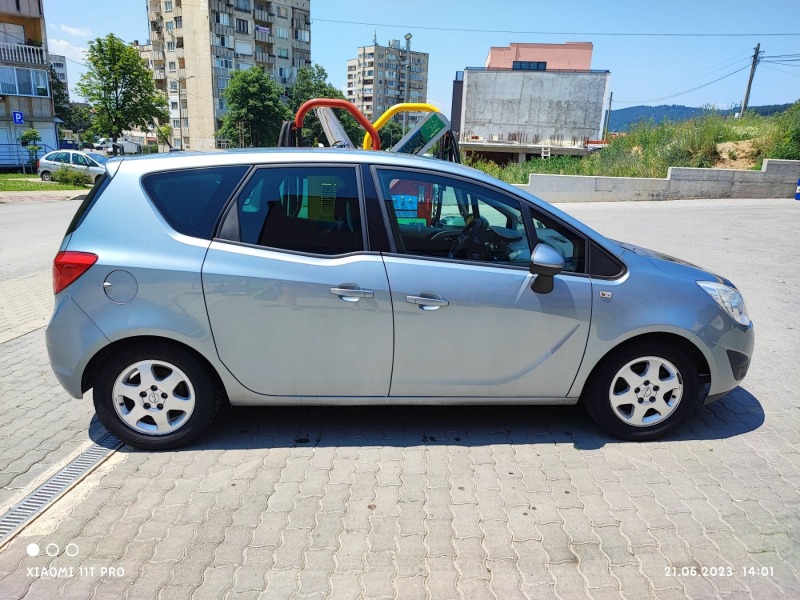 Opel Meriva 1.4 газ бензин , снимка 4 - Автомобили и джипове - 46397424