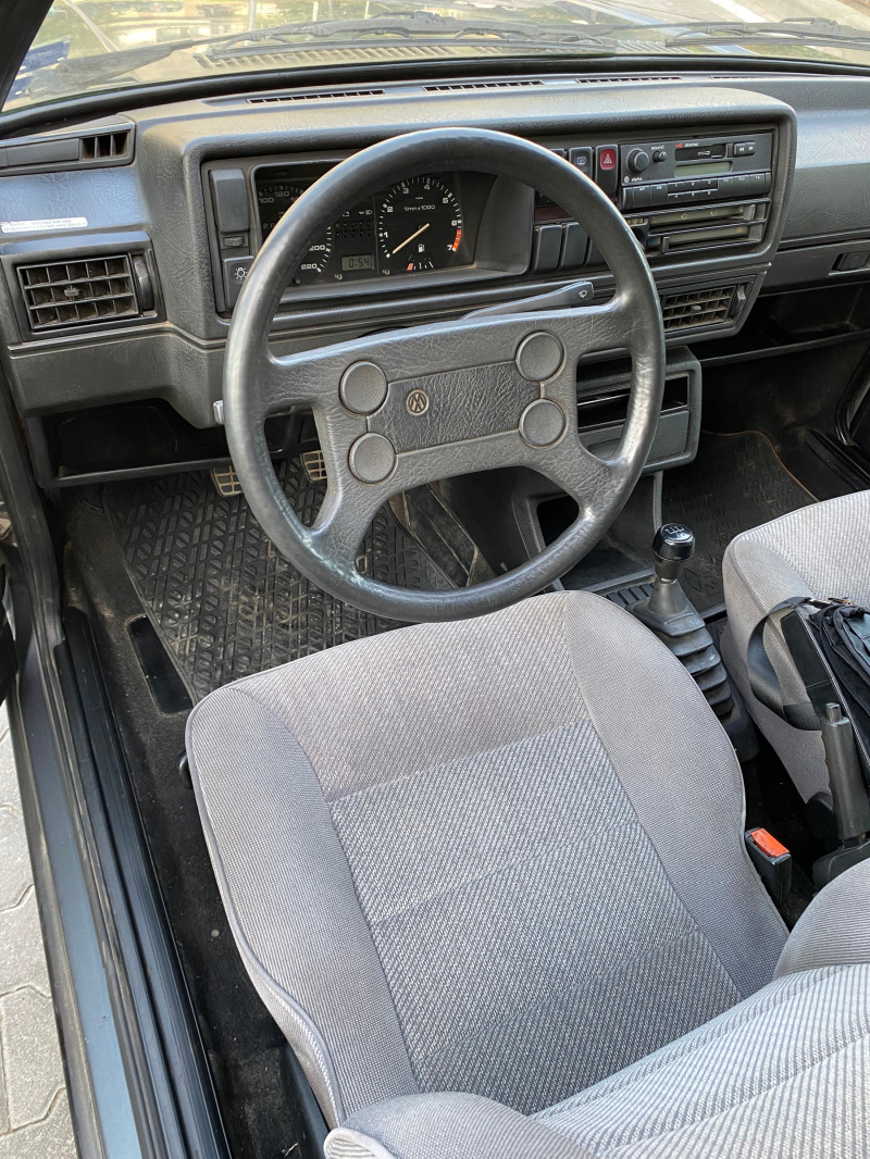 VW Golf 1.8, снимка 9 - Автомобили и джипове - 46402045