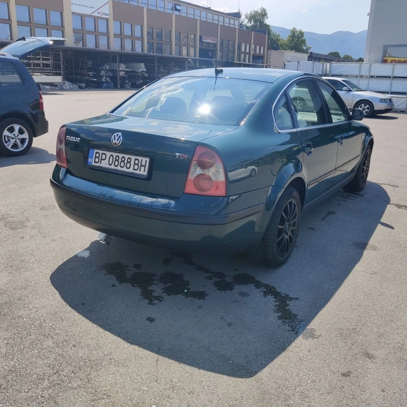 VW Passat, снимка 3 - Автомобили и джипове - 47404014