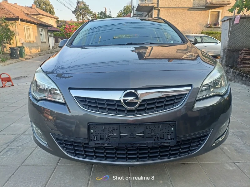 Opel Astra 1.7 cdti 110к.с, снимка 11 - Автомобили и джипове - 47382349