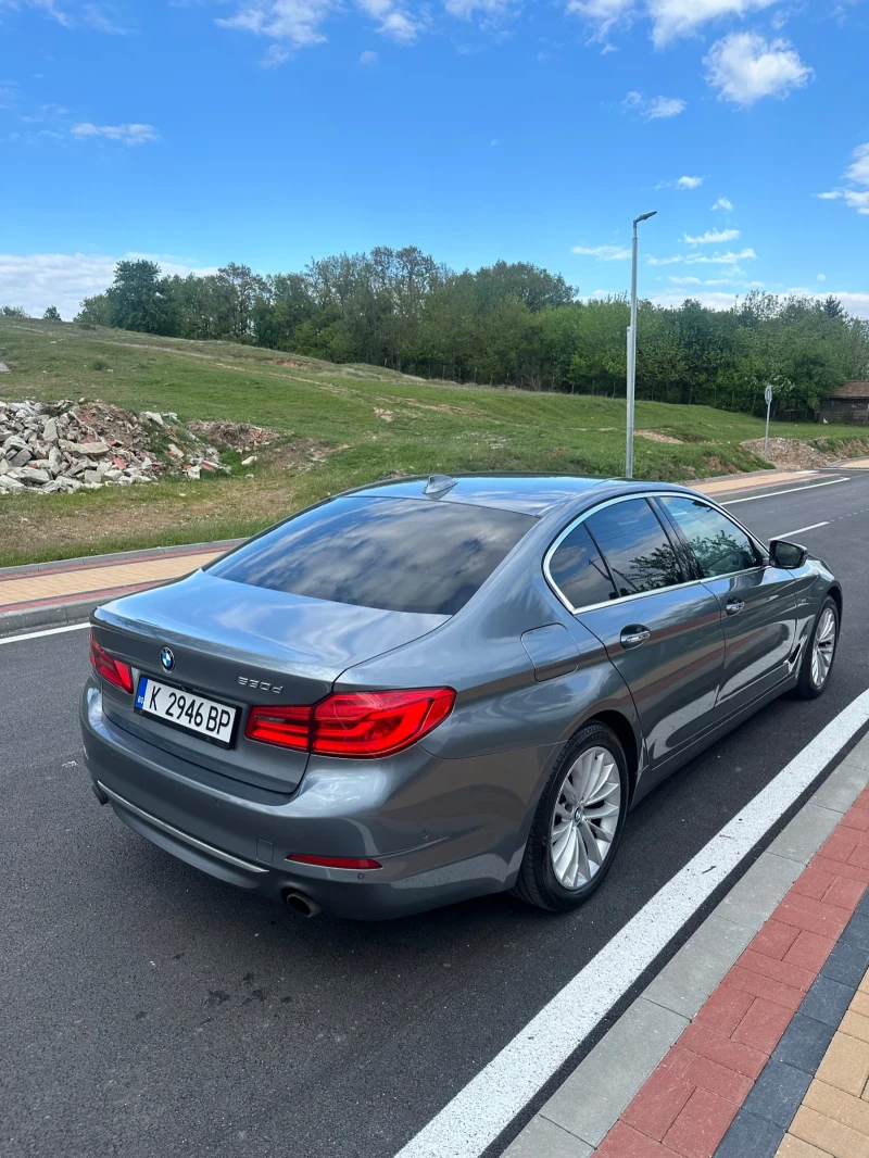 BMW 530 G30/5.30d Head Up, 360 Cam, Luxuryline, Distronic , снимка 3 - Автомобили и джипове - 47986745