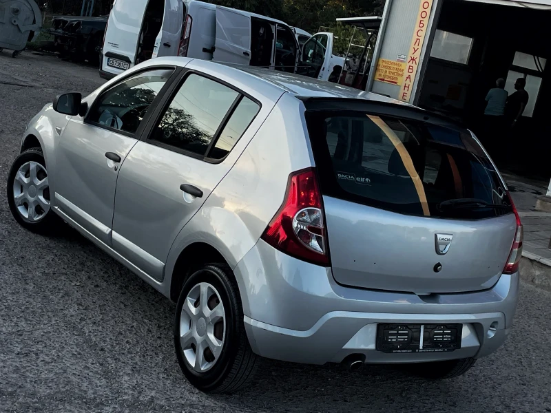 Dacia Sandero 1.4* ГАЗ* КЛИМА, снимка 6 - Автомобили и джипове - 47553623