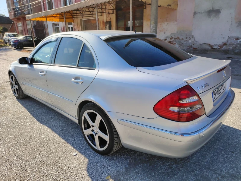 Mercedes-Benz E 320, снимка 4 - Автомобили и джипове - 47700375