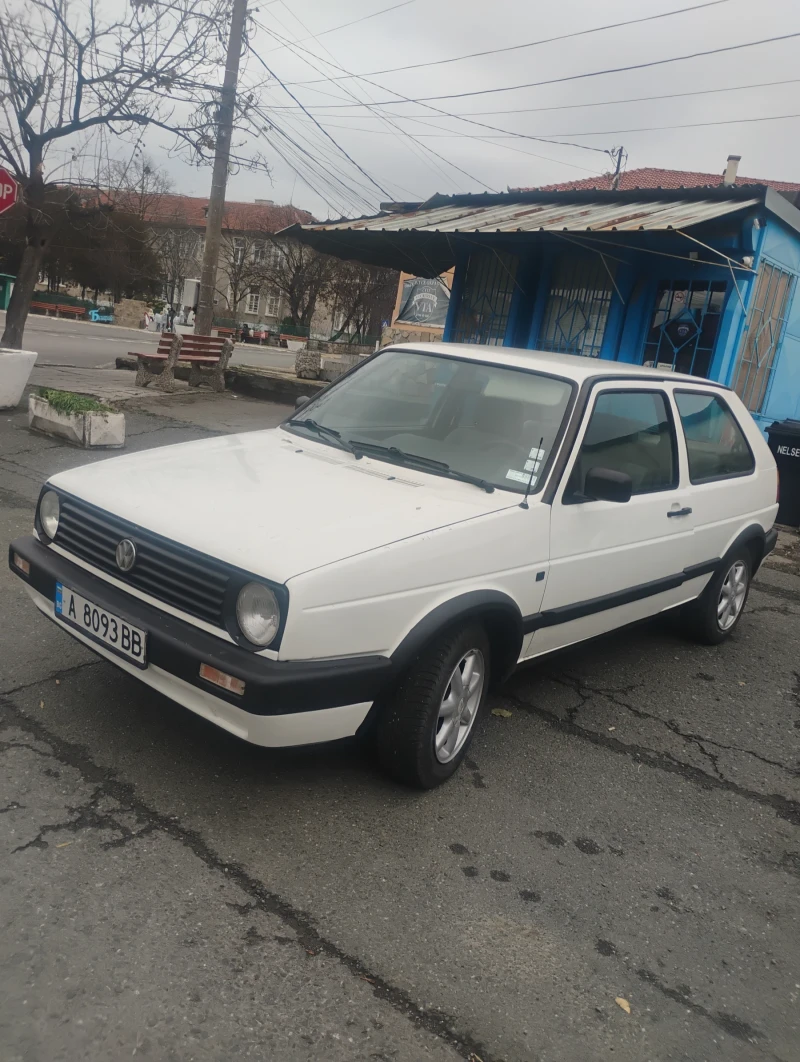 VW Golf 1.6, снимка 1 - Автомобили и джипове - 48438727