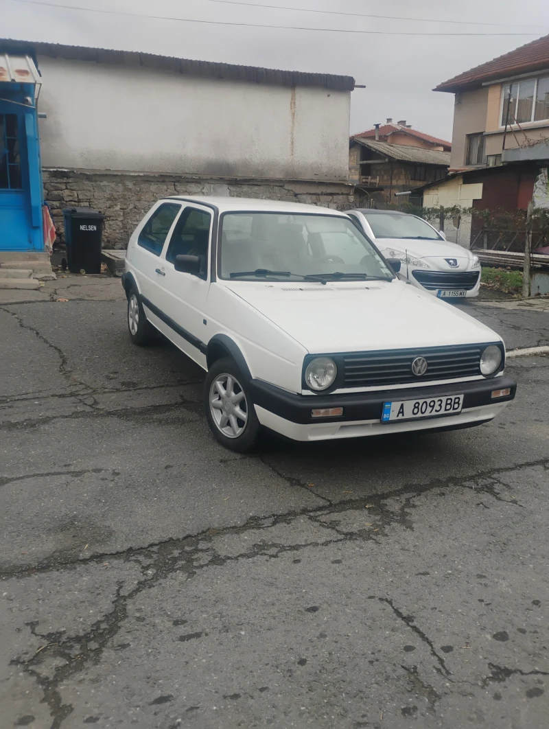 VW Golf 1.6, снимка 5 - Автомобили и джипове - 48438727