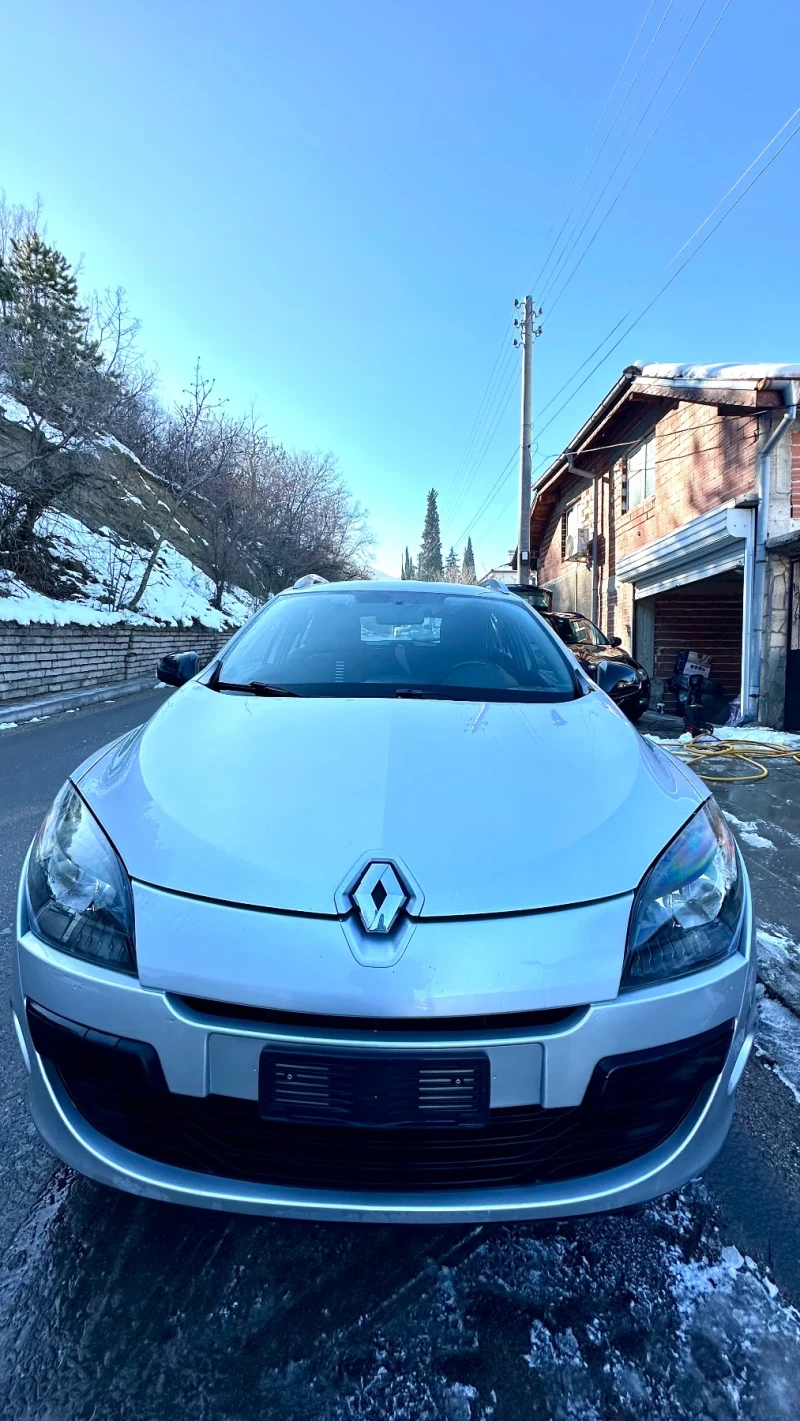 Renault Megane 1.5 DTCi , снимка 2 - Автомобили и джипове - 48740539