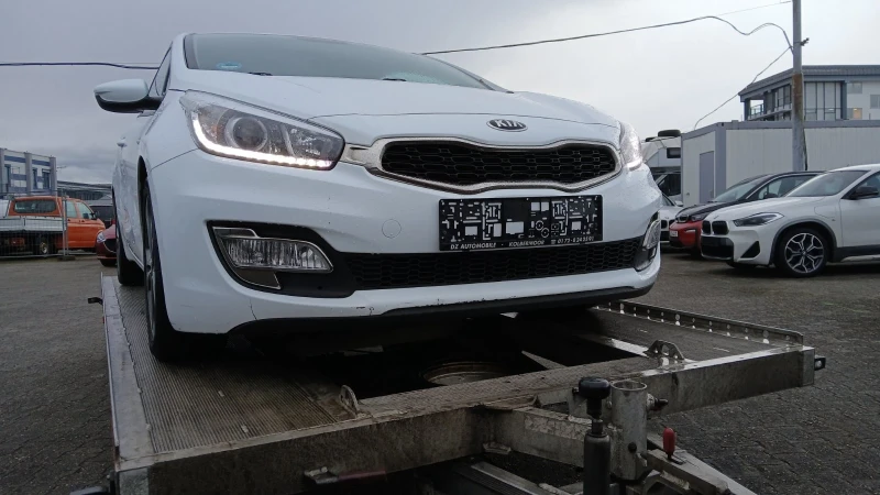 Kia Pro ceed 1.4, снимка 4 - Автомобили и джипове - 48903624