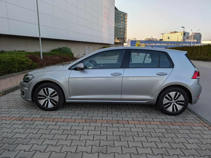 VW Golf e-Golf, снимка 6 - Автомобили и джипове - 48915285