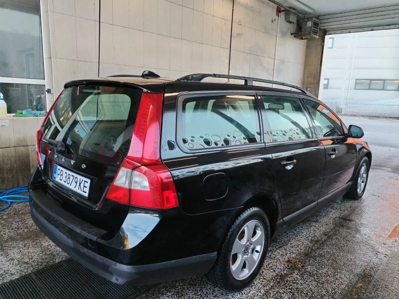 Volvo V70 2.0, снимка 2 - Автомобили и джипове - 49294461