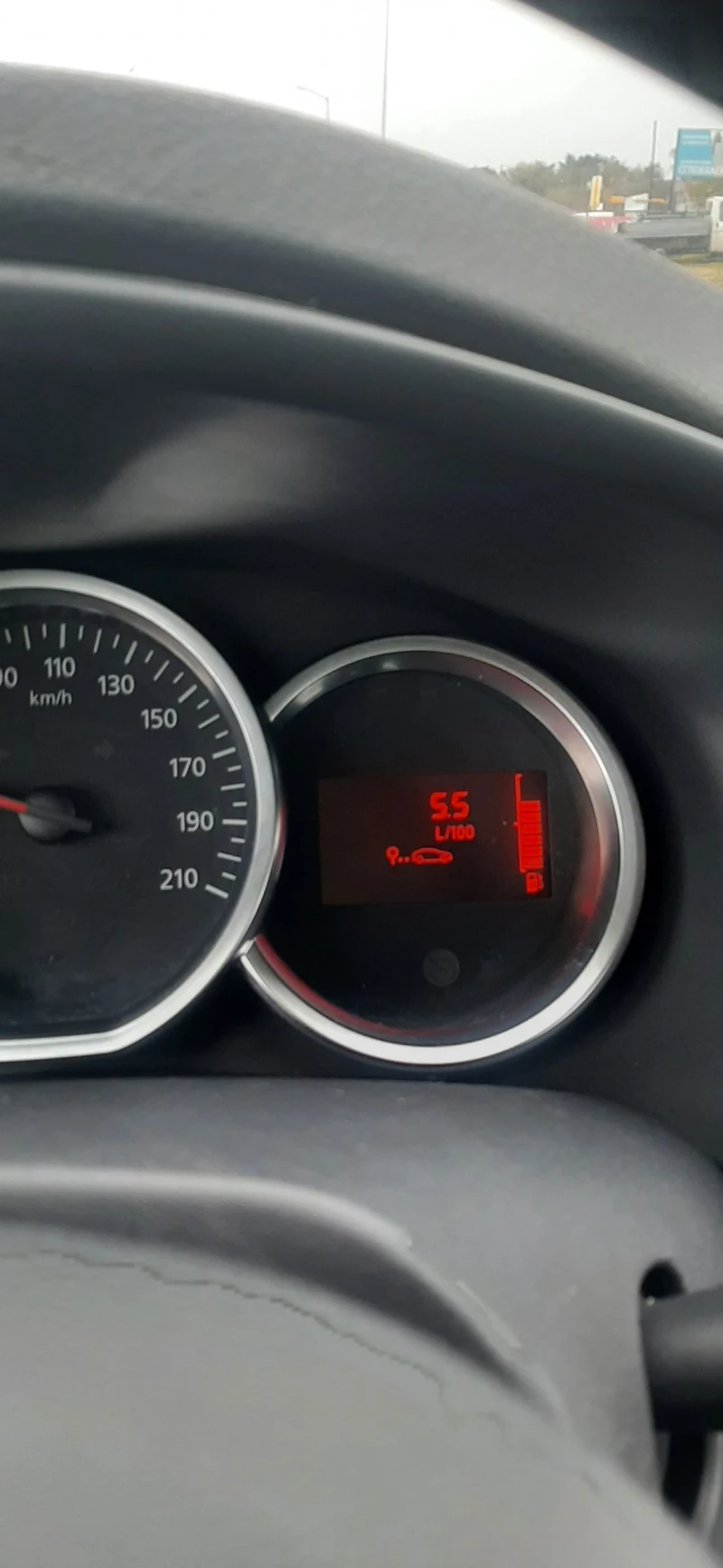 Dacia Logan 1.5 dci 90k.c първи собственик, снимка 16 - Автомобили и джипове - 52385464