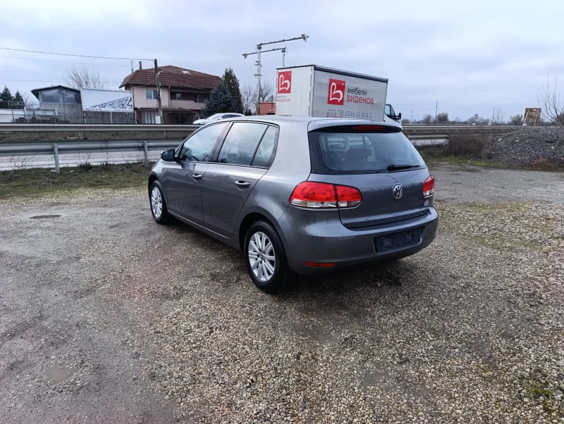 VW Golf 1.6i-102кс.Бензин, снимка 5 - Автомобили и джипове - 53384358