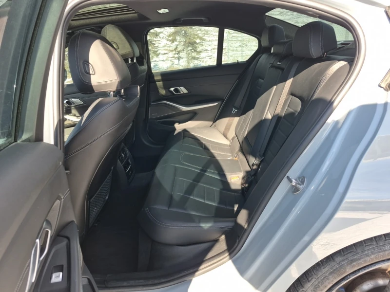 BMW 330 M ПАКЕТ * * CARFAX * * АВТО КРЕДИТ * * , снимка 14 - Автомобили и джипове - 53913241