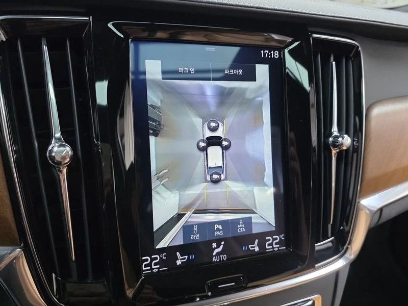 Volvo S90 2.0 Automatic, снимка 15 - Автомобили и джипове - 55975469