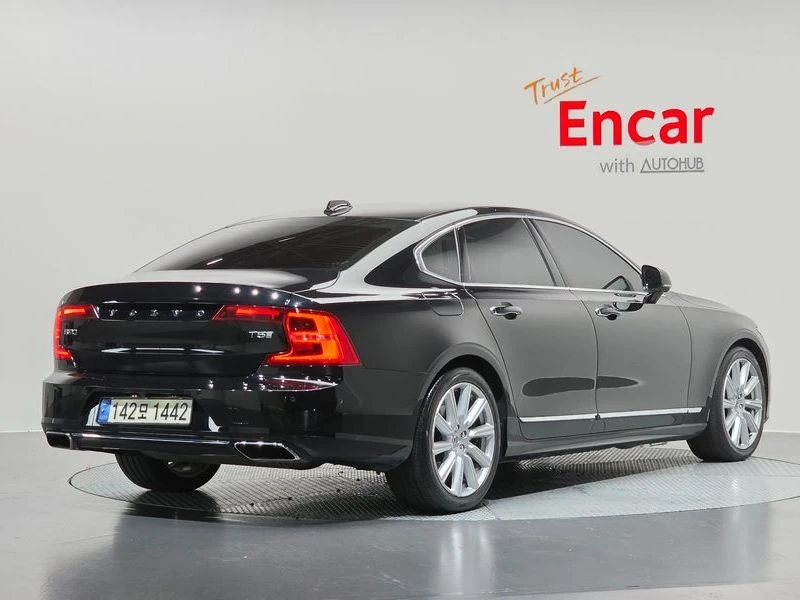 Volvo S90 2.0 Automatic, снимка 2 - Автомобили и джипове - 55975469