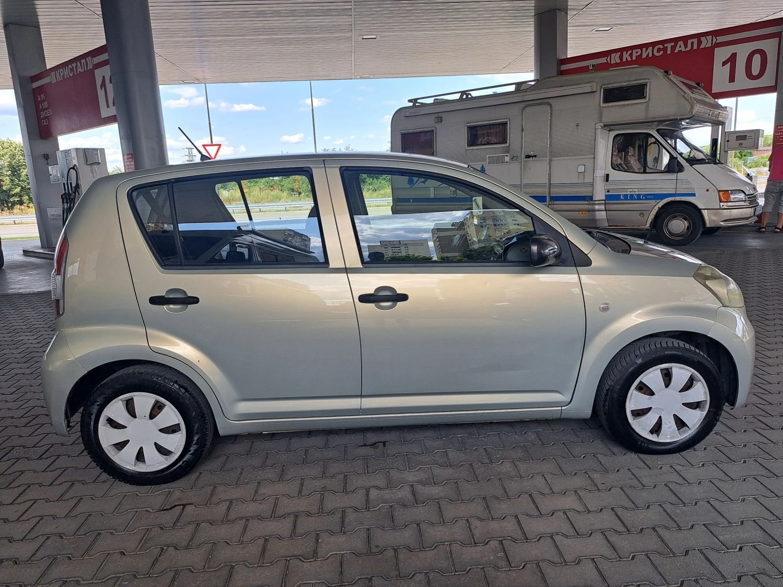 Daihatsu Sirion 1.0i 68ps.GPL ITALIA - изображение 9