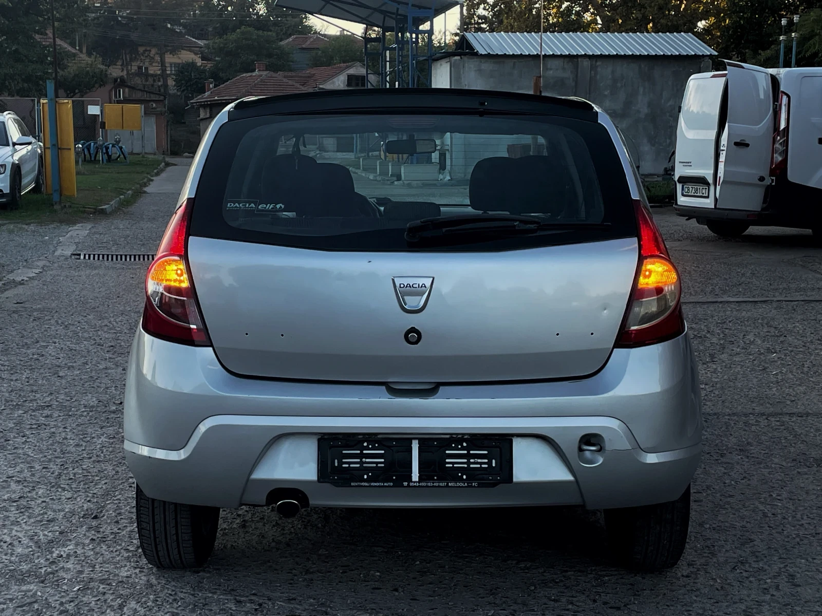 Dacia Sandero 1.4* ГАЗ* КЛИМА - изображение 5