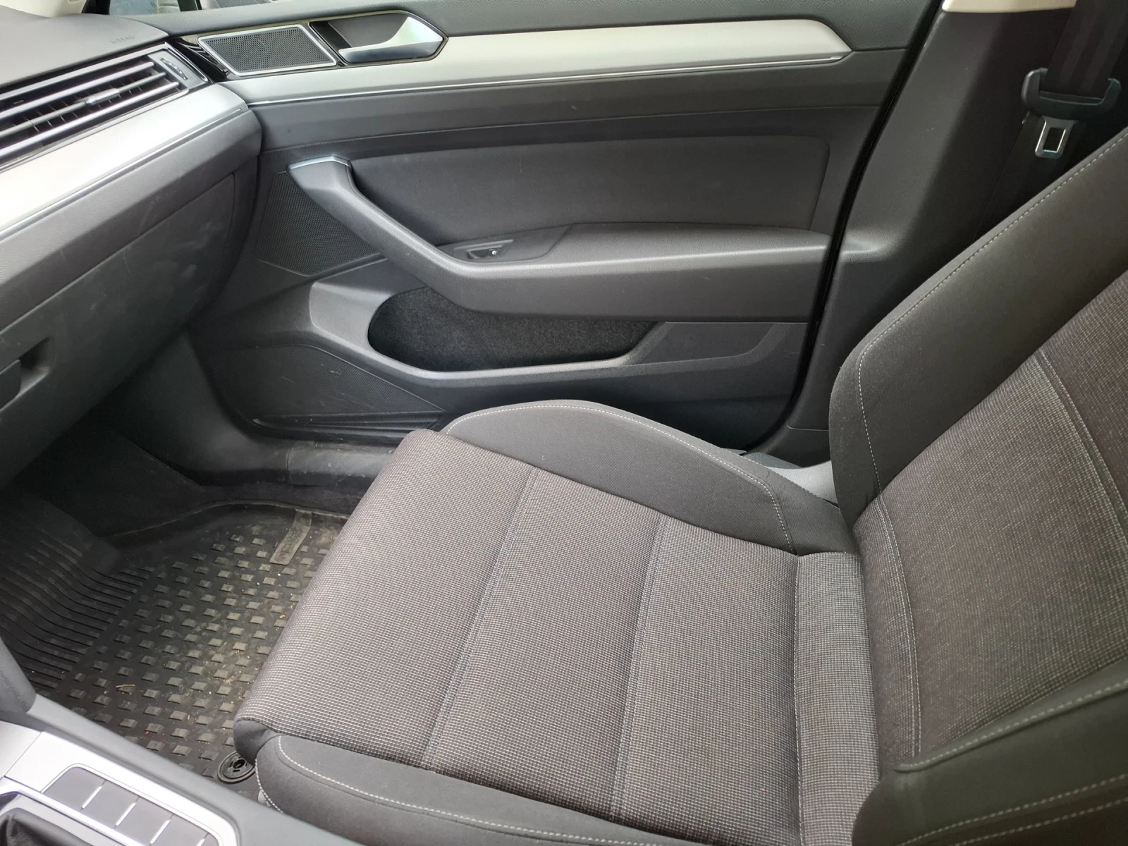 VW Passat 2.0. TDI 190HP - изображение 10