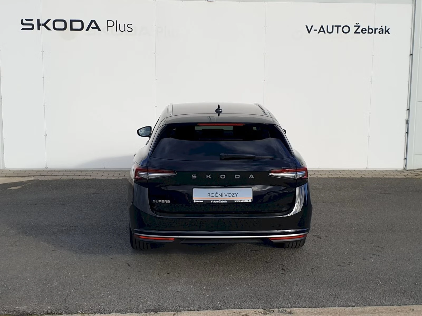 Skoda Superb L&K 2.0 TDI Гаранция  - изображение 9