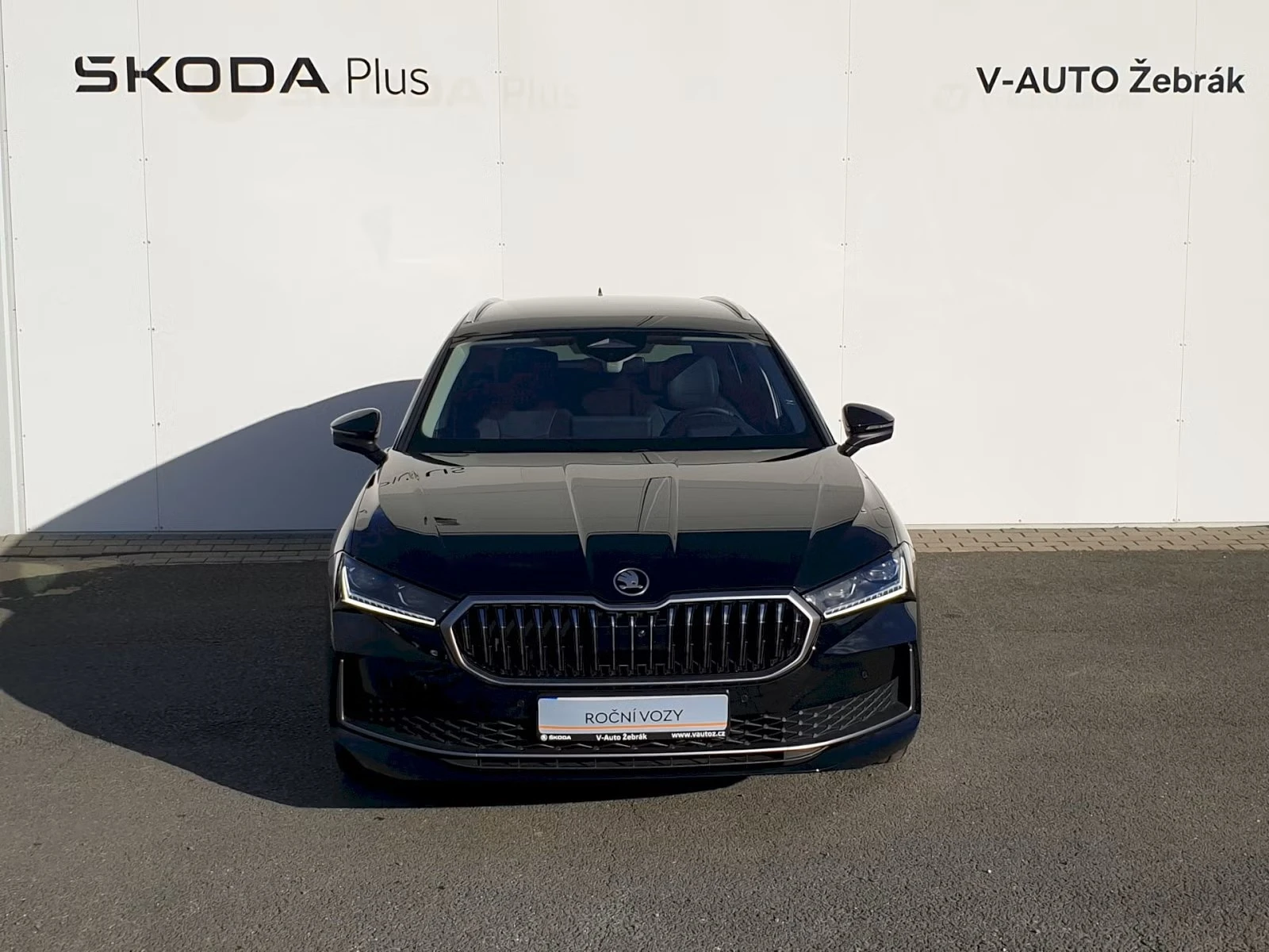Skoda Superb L&K 2.0 TDI Гаранция  - изображение 4