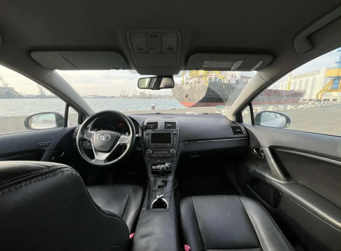 Toyota Avensis  - изображение 4