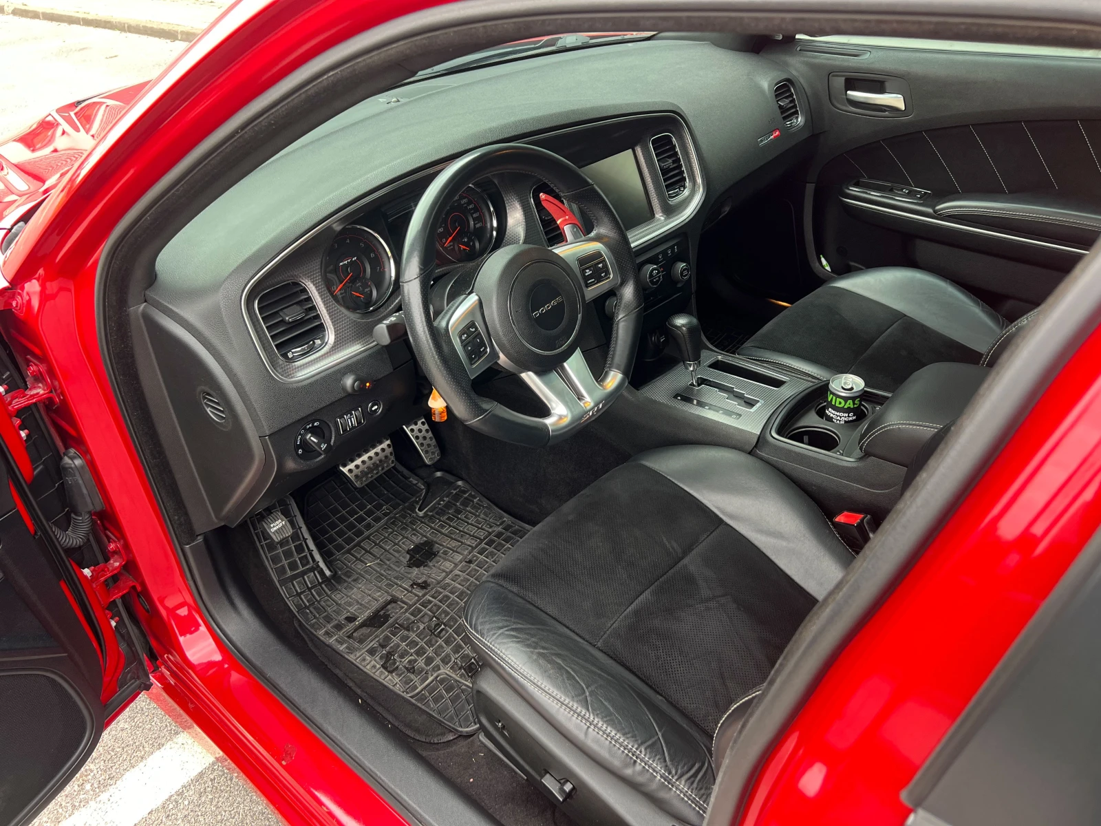 Dodge Charger 6, 4 V8 HEMI SRT8 | Mobile.bg   12