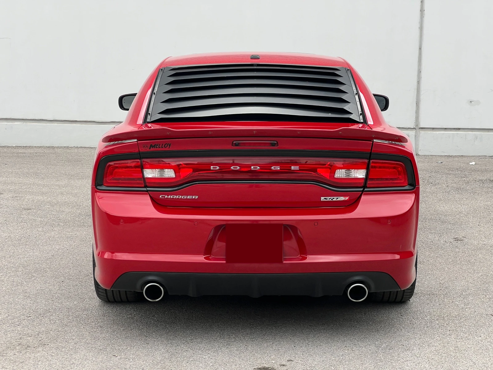 Dodge Charger 6, 4 V8 HEMI SRT8 - изображение 6