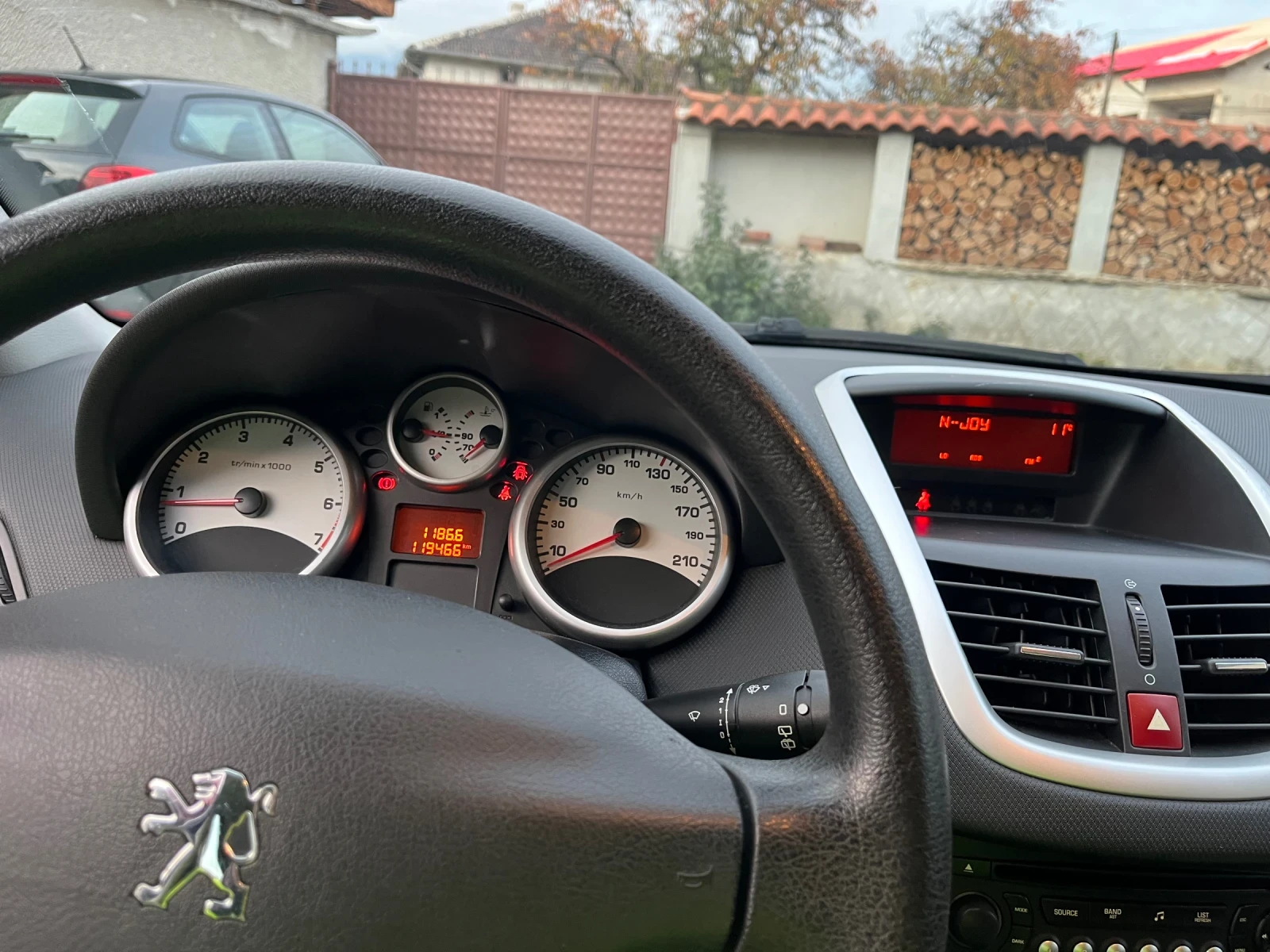 Peugeot 207 1.4 16V | Mobile.bg   11