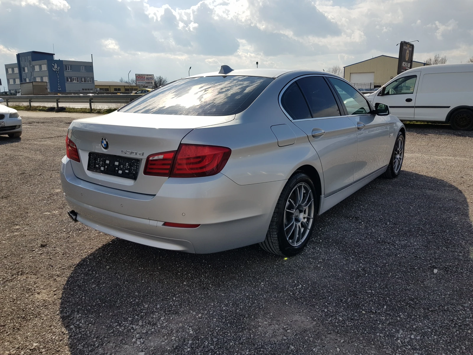 BMW 530 D-258 к.с. /11/2013г. СЕДАН АВТОМАТИК EURO 5B - изображение 3