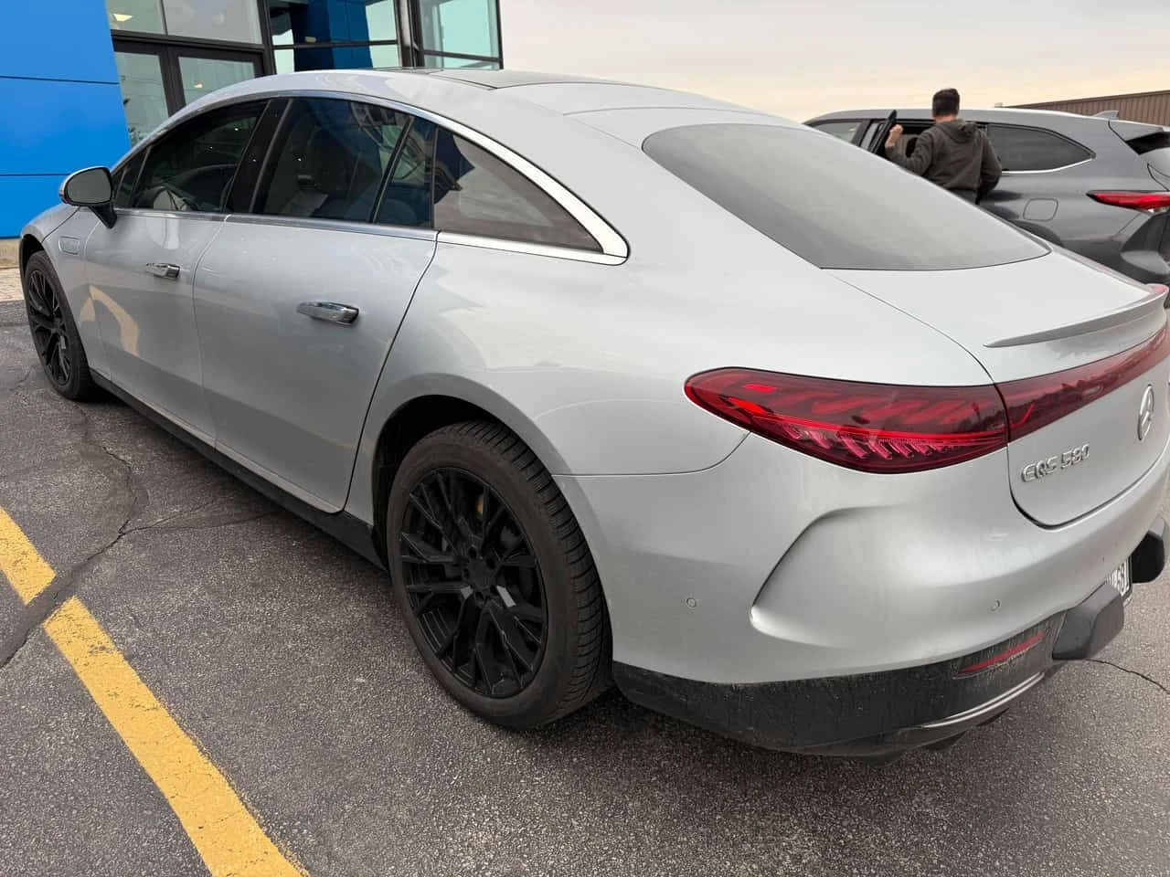 Mercedes-Benz EQS  580 /DIS/HUD/BURMESTER/360, снимка 2 - Автомобили и джипове - 53978340