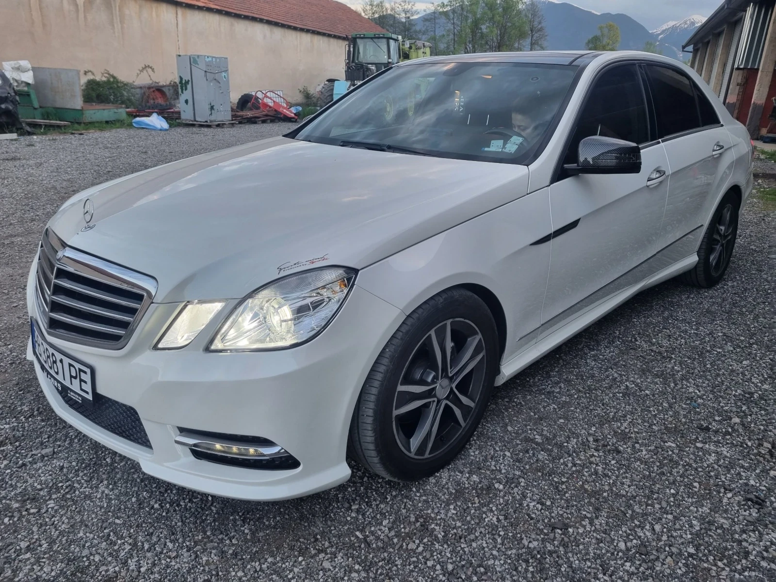 Mercedes-Benz E 350 Оригинален AMG- пакет/ ЛИЗИНГ