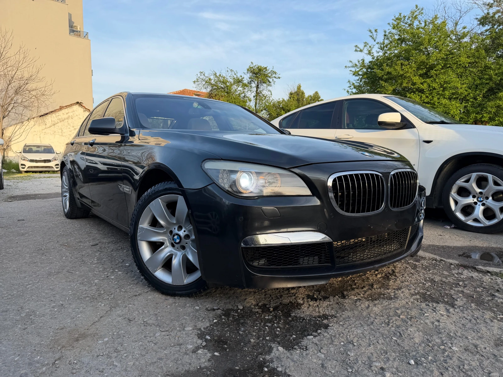 BMW 750 i X-DRIVE M-PAKET KLIMA NAVI FUUL SHVEICARIA NOVA, снимка 5 - Автомобили и джипове - 54230303