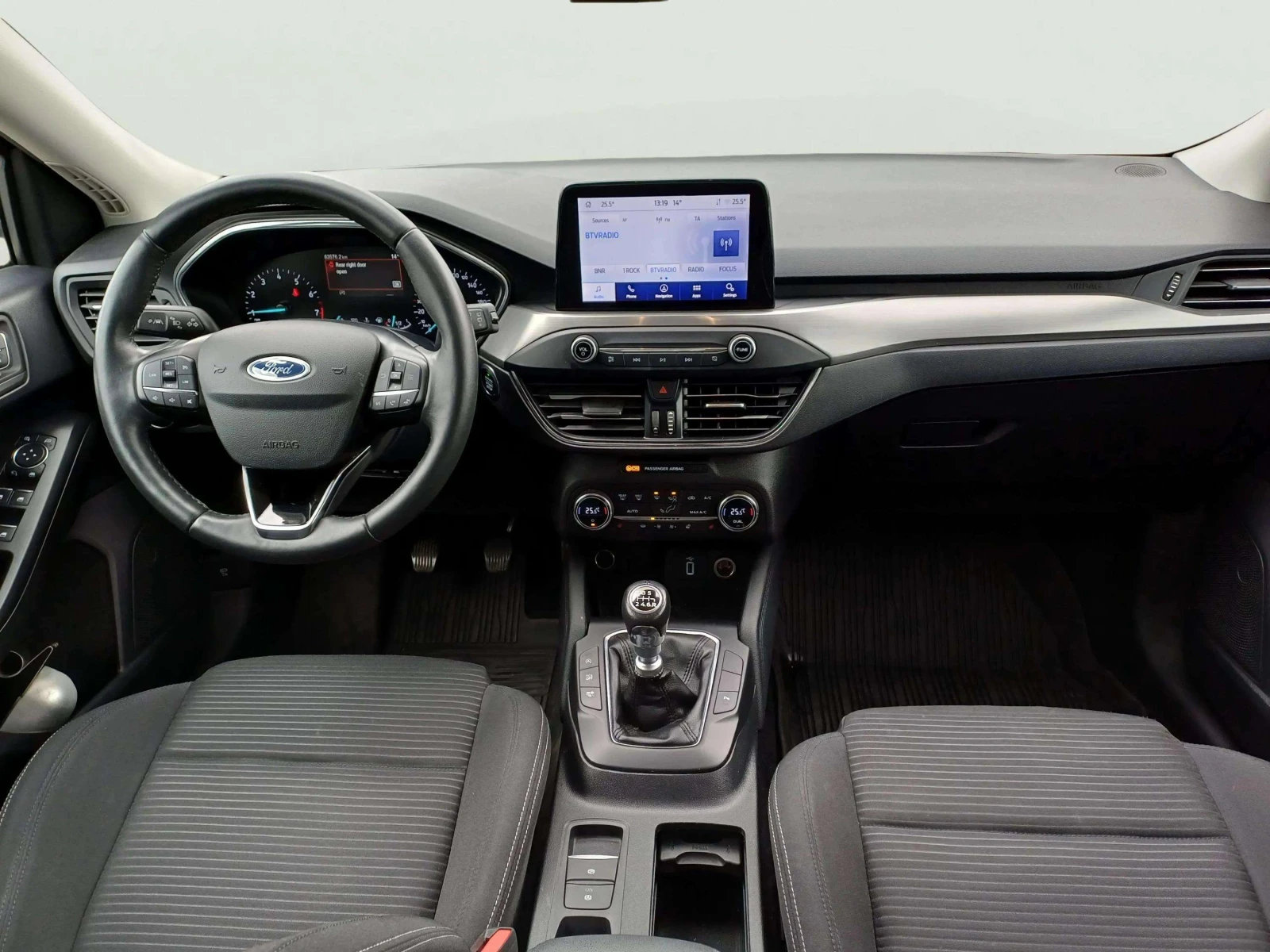 Ford Focus 1.0 EcoBoost, снимка 12 - Автомобили и джипове - 54541293