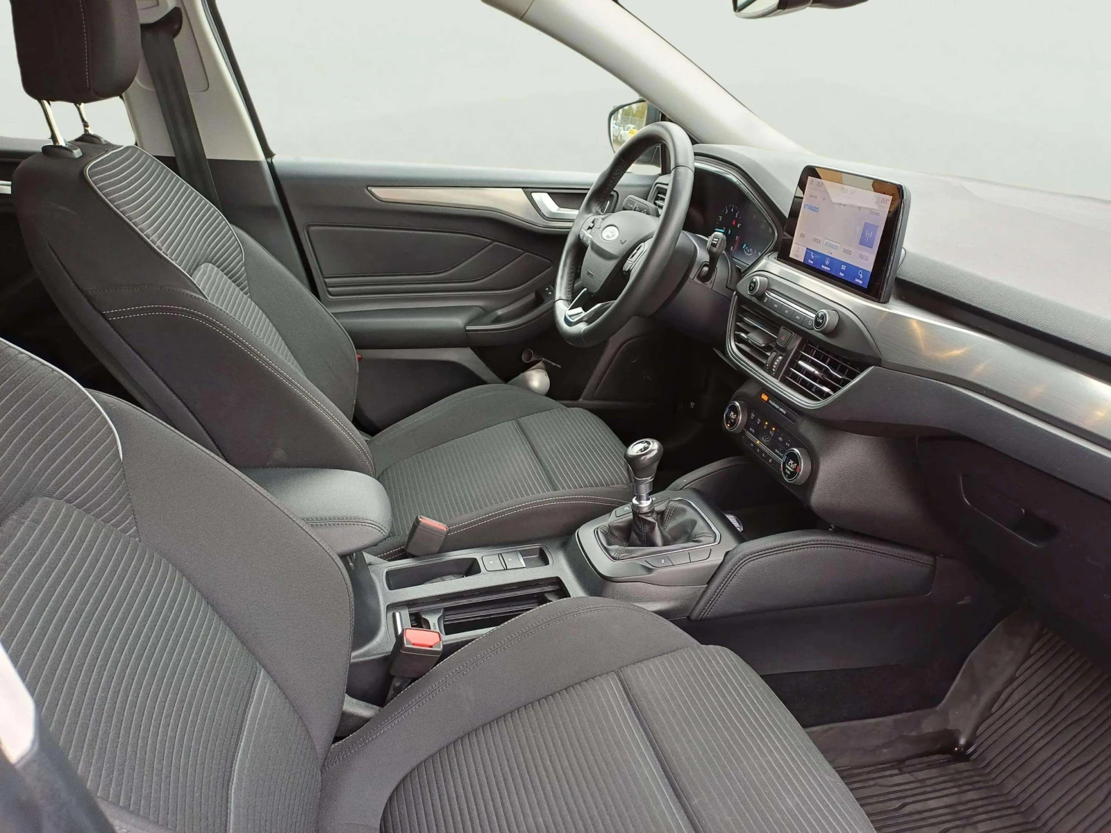Ford Focus 1.0 EcoBoost, снимка 11 - Автомобили и джипове - 54541293