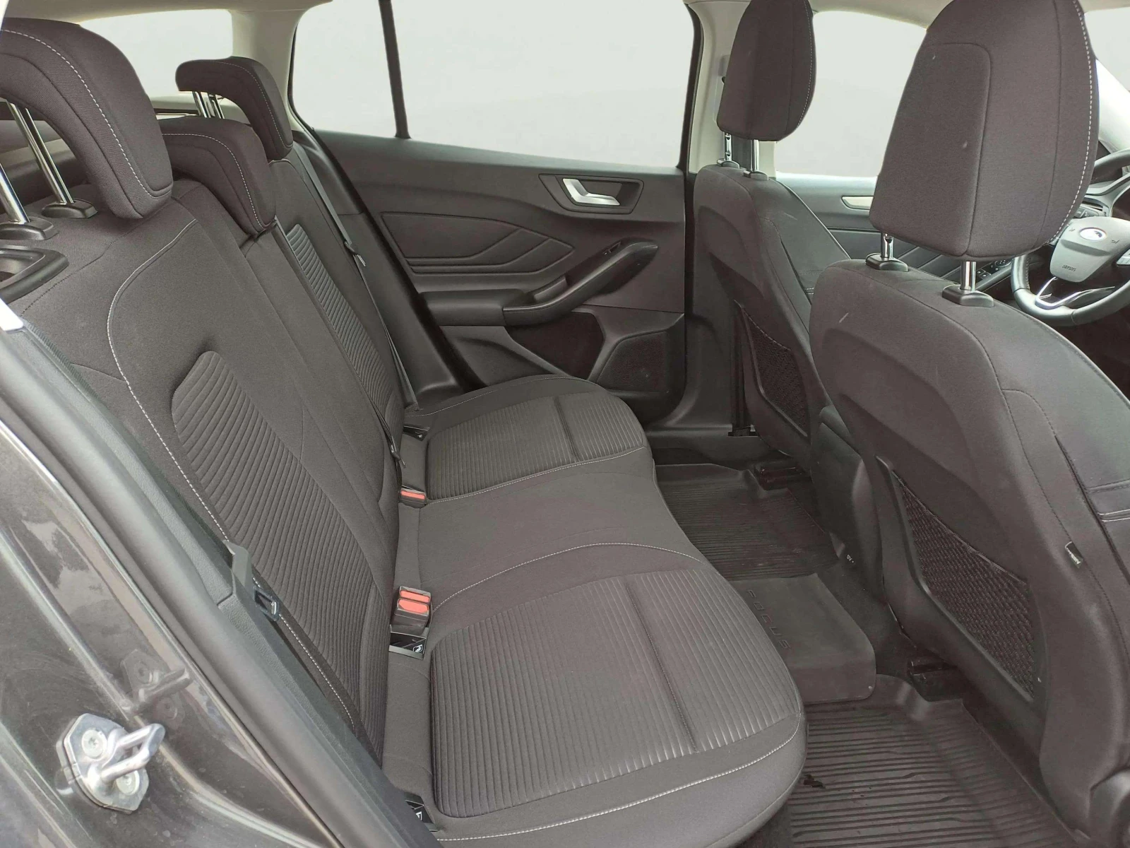 Ford Focus 1.0 EcoBoost, снимка 10 - Автомобили и джипове - 54541293