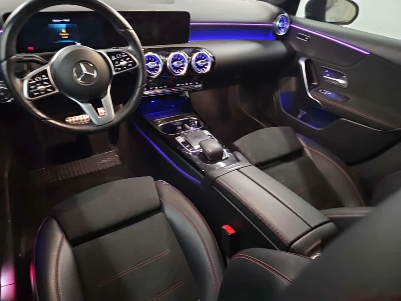 Mercedes-Benz A 220 * ПОДГРЕВ* КАМЕРА* ПАНОРАМА* , снимка 12 - Автомобили и джипове - 54615301