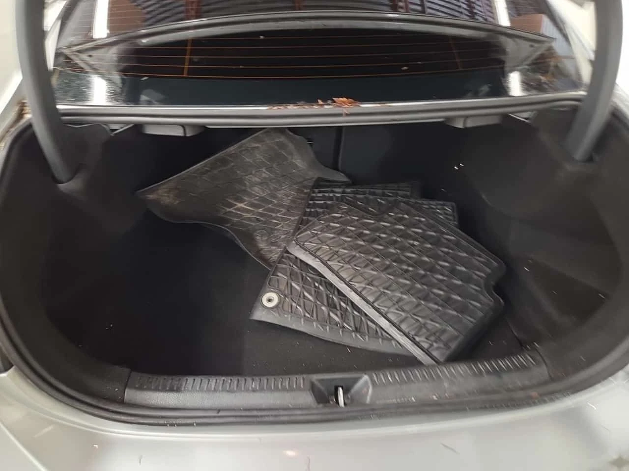 Mercedes-Benz A 220 * ПОДГРЕВ* КАМЕРА* ПАНОРАМА* , снимка 15 - Автомобили и джипове - 54615301