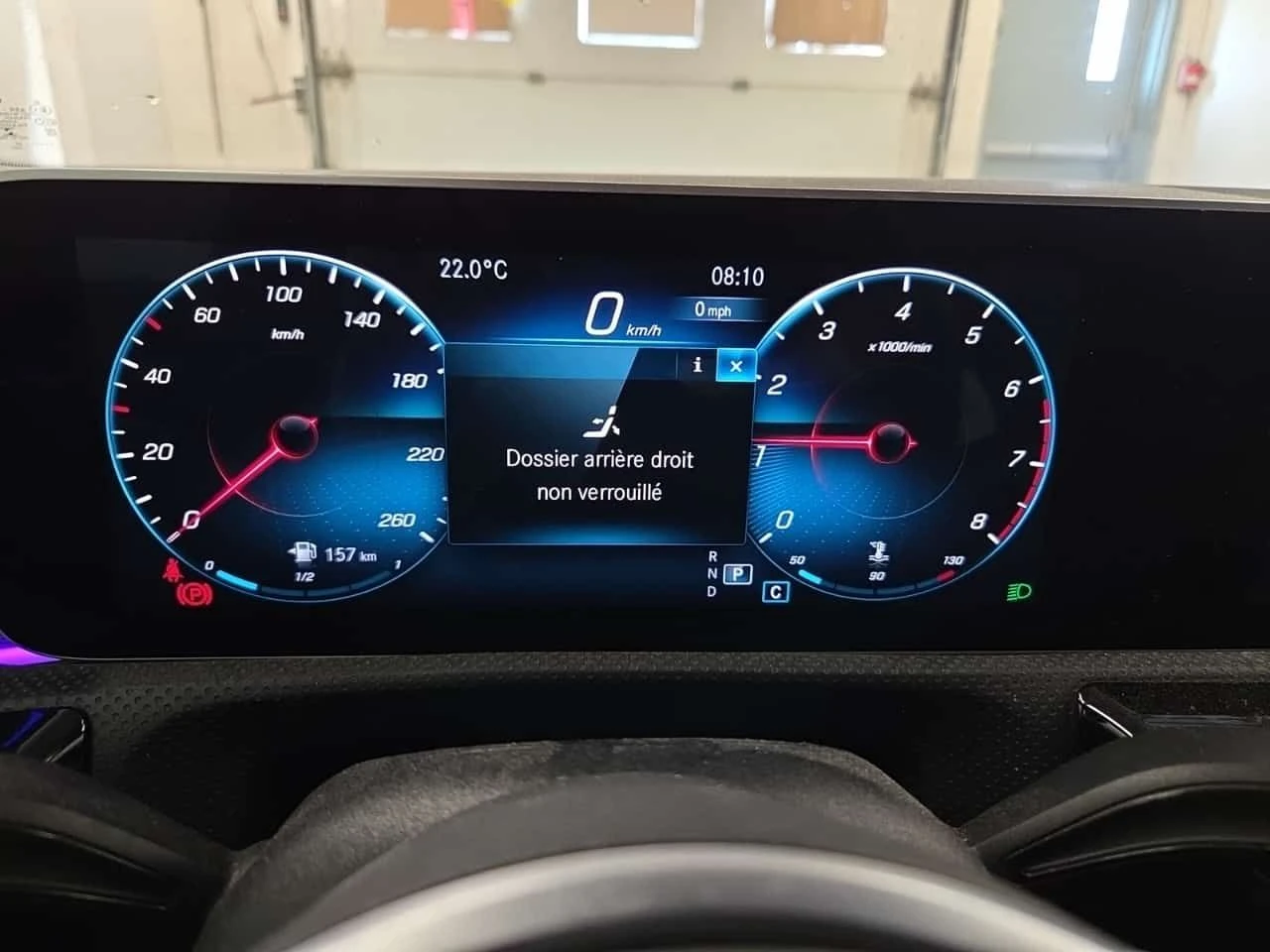 Mercedes-Benz A 220 * ПОДГРЕВ* КАМЕРА* ПАНОРАМА* , снимка 11 - Автомобили и джипове - 54615301