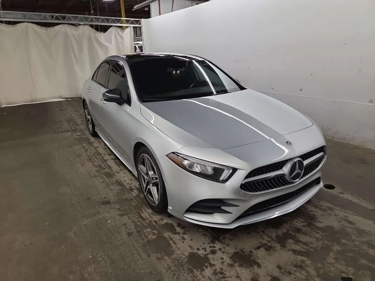 Mercedes-Benz A 220 * ПОДГРЕВ* КАМЕРА* ПАНОРАМА* , снимка 3 - Автомобили и джипове - 54615301
