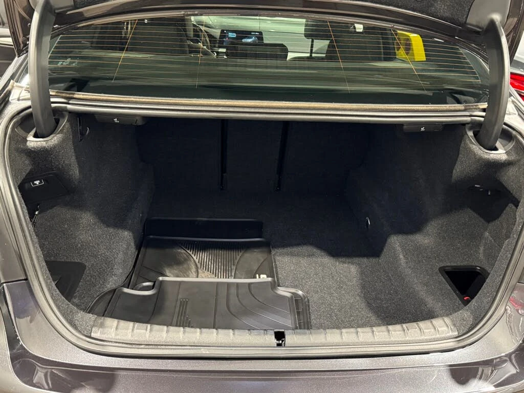 BMW 540 xDrive* АвтоКредит* (ЦЕНА ДО БГ), снимка 17 - Автомобили и джипове - 55178687