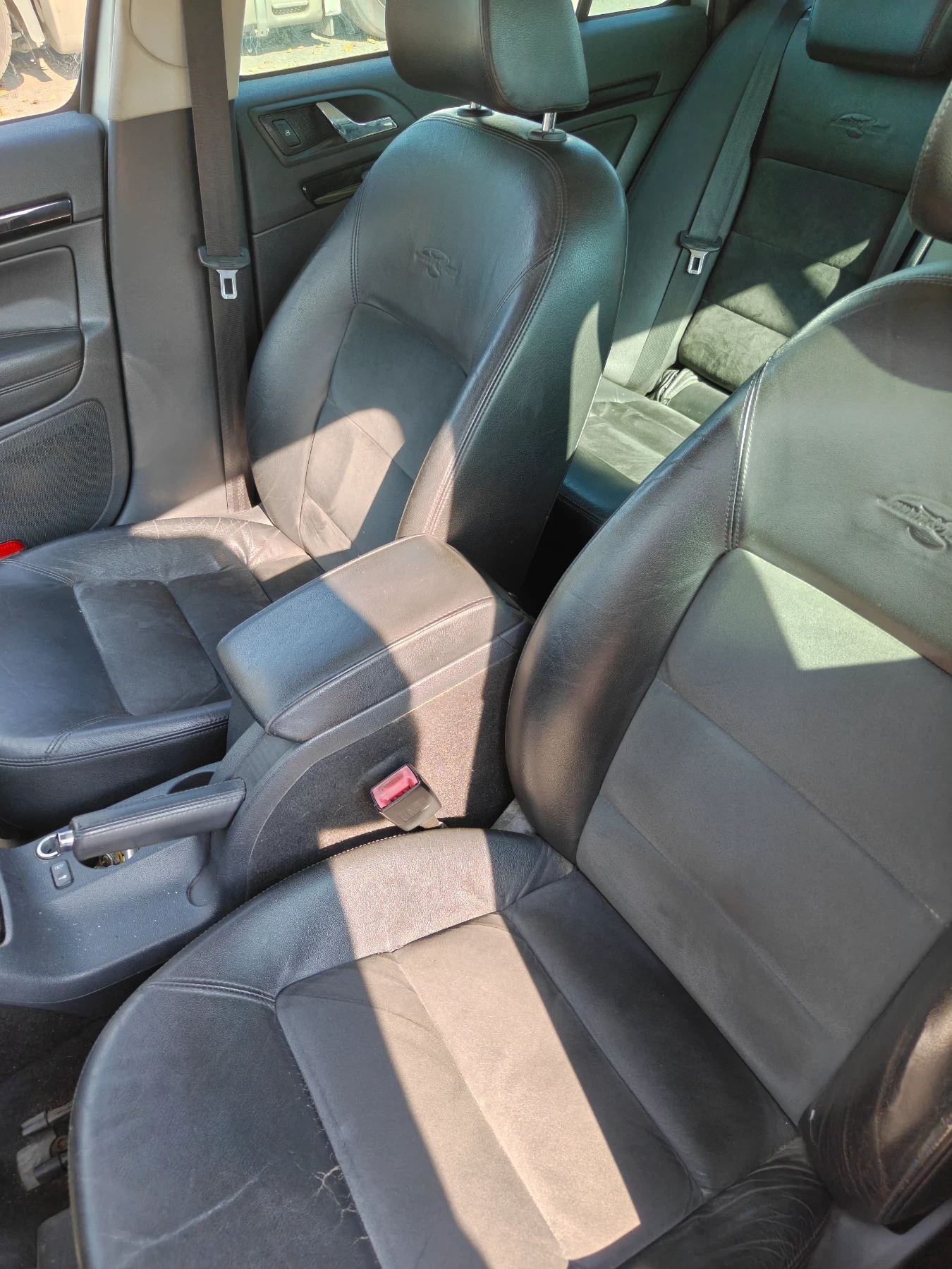 Skoda Octavia L&K 2.0 140cc, снимка 7 - Автомобили и джипове - 55606123