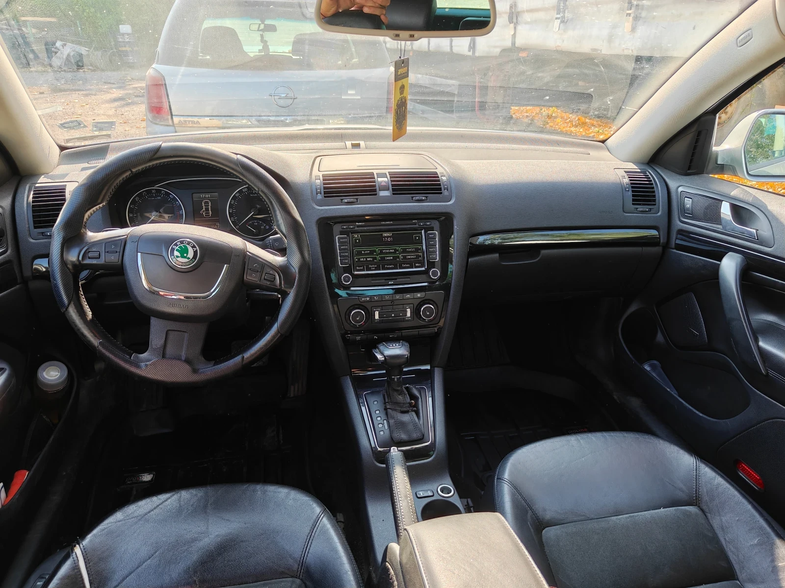 Skoda Octavia L&K 2.0 140cc, снимка 5 - Автомобили и джипове - 55606123