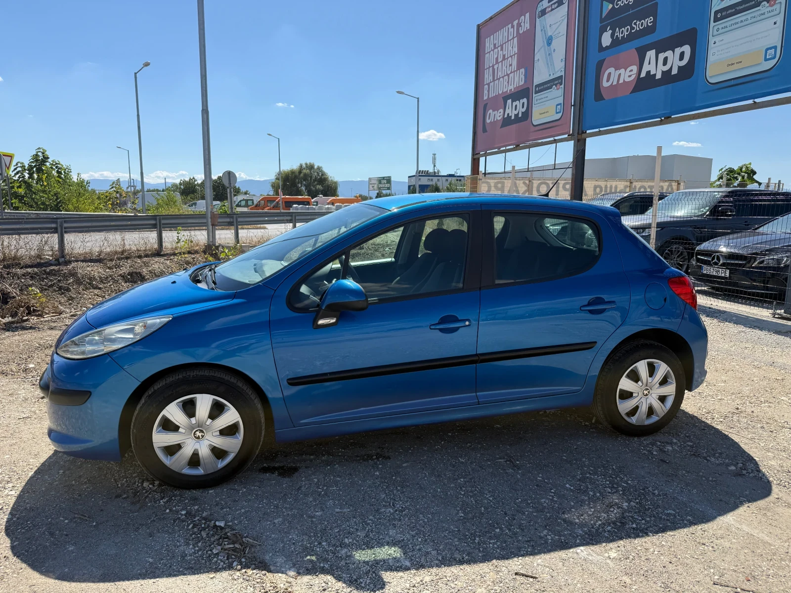Peugeot 207 1.4 бензин, снимка 7 - Автомобили и джипове - 56070062