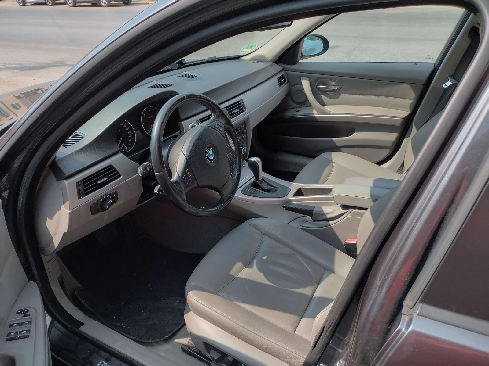 BMW 320, снимка 13 - Автомобили и джипове - 56187767
