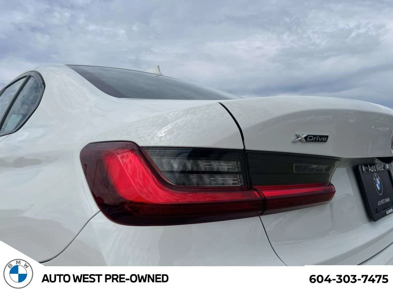 BMW 330 330i xDrive, снимка 5 - Автомобили и джипове - 56528092