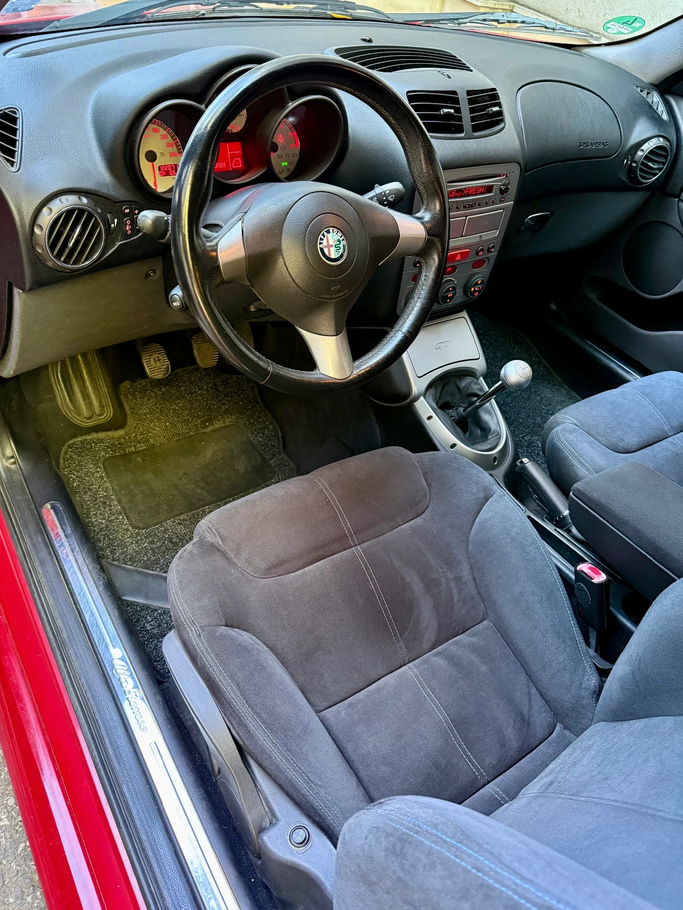Alfa Romeo Gt 1.8 TWIN SPARK | Mobile.bg � ����������� 11