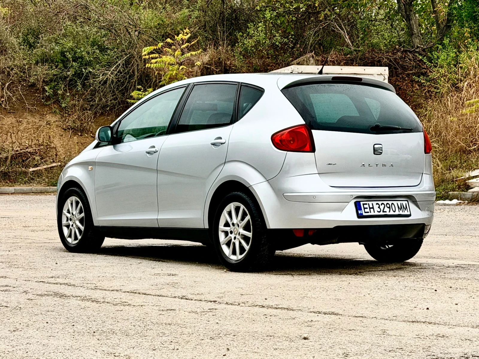 Seat Altea 1.9 TDI Facelift, снимка 4 - Автомобили и джипове - 56653783